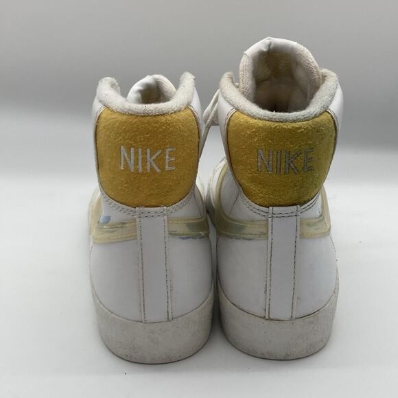 Youth Size 7Y Nike Blazer Mid ‘77 GS ‘Brushstrock White Leather Skate Sneakers - Picture 7 of 9